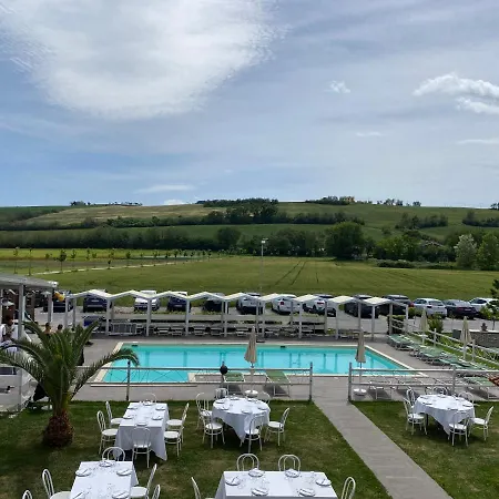 Quattro Stagioni فانو